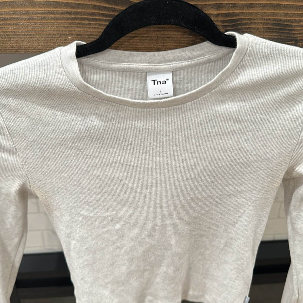 TNA light grey white Fitted ribbed long sleeve crop top - Picture 2 of 6